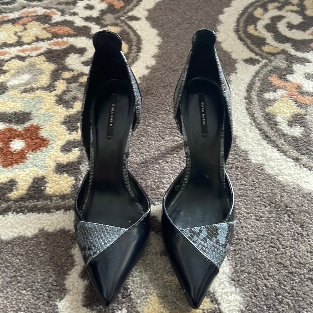 Zara Pumps